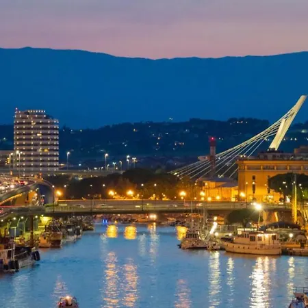 Loft Con Terrazzo A - Mare A 900m